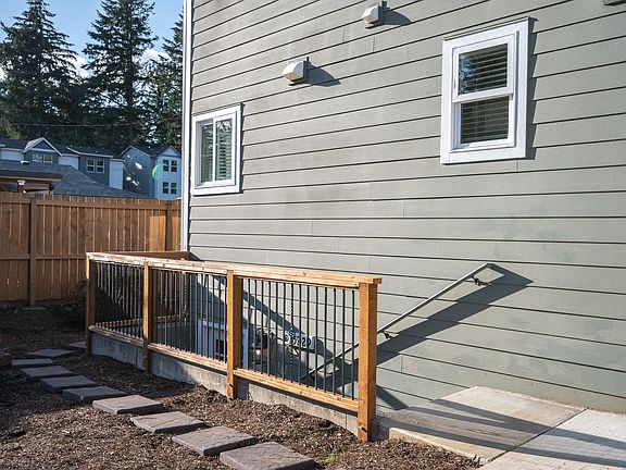 3rd image of 15229 E Burnside St #B