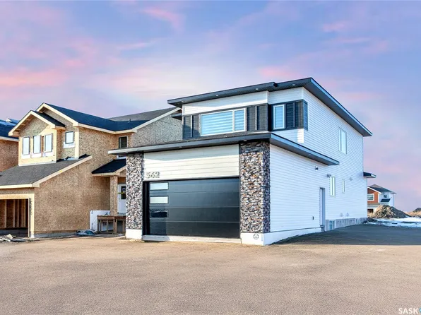 430 Nazarali Manor, Saskatoon, SK S7H 0W2