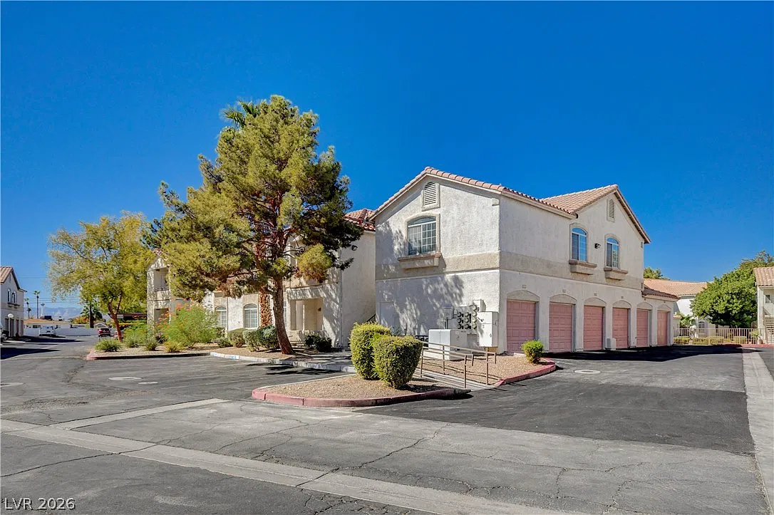 1405 S Nellis Blvd — Photo 1