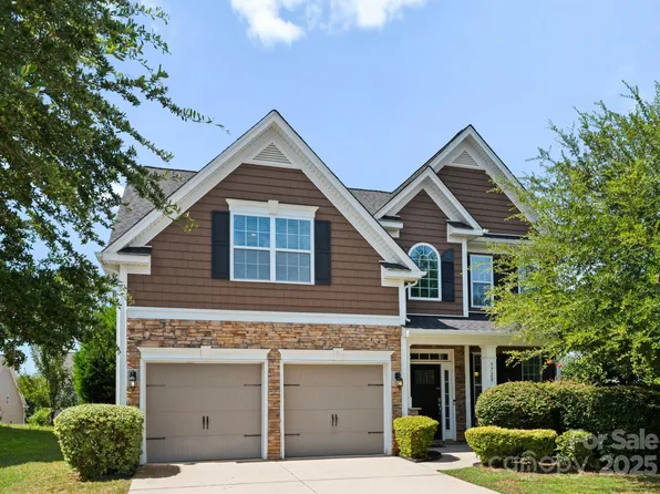 9728 Elgin Moor Rd, Charlotte, NC 28278