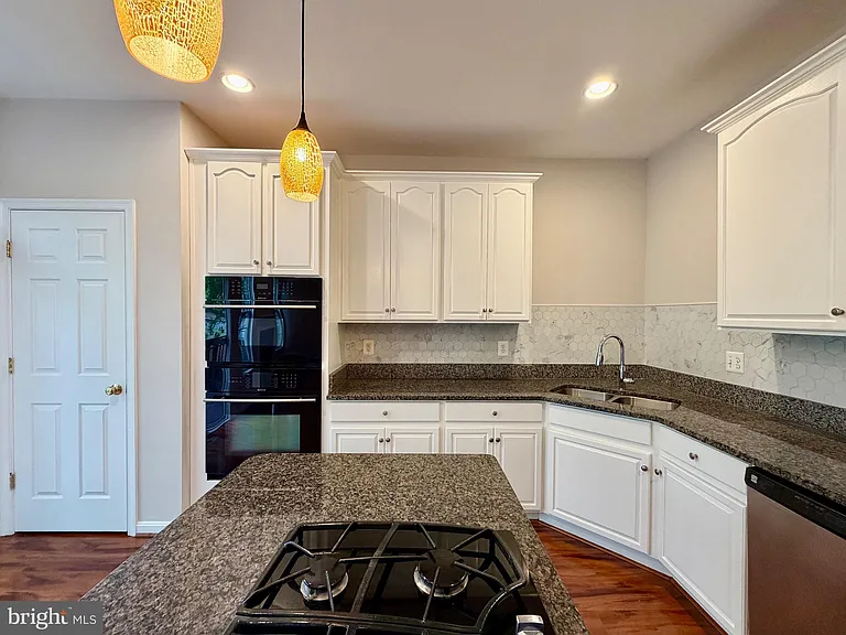 15519 Exmore Ct — Photo 4
