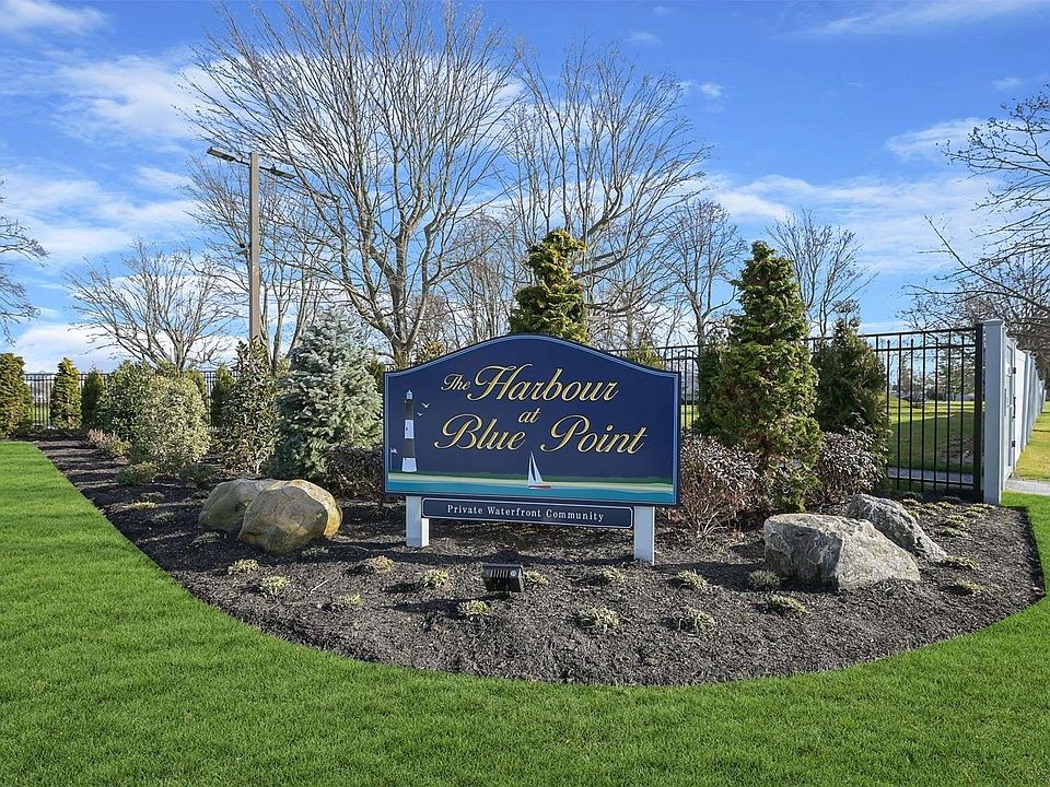 1st image of 18 Harbour Drive #18