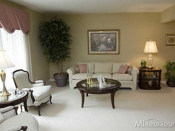 3rd image of 2672 Homewood Dr