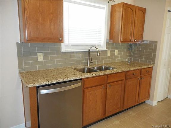 2nd image of 4146 Kellybrook Dr