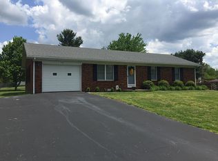 90 Withers Dr, Russell Springs, KY 42642