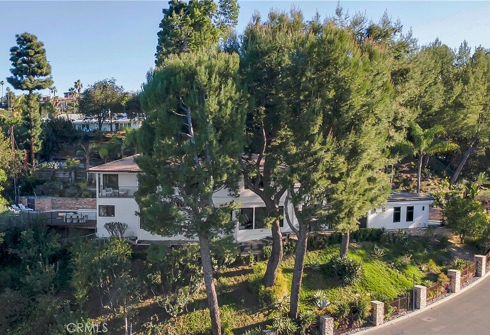 1st image of 4032 Rogen Dr