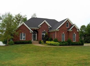 6201 Breeze Hill Rd, Crestwood, KY 40014