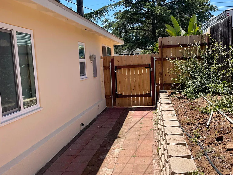 Side yard