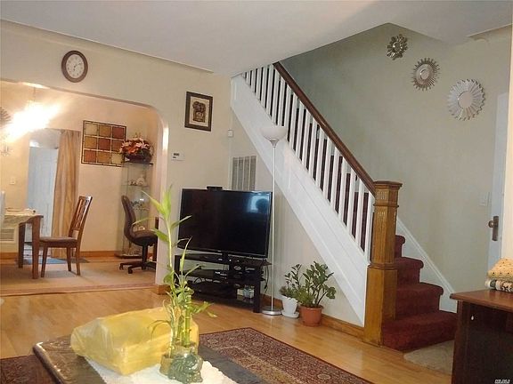 2nd image of 9214 213th St