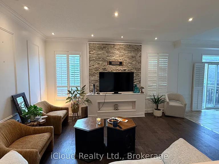 1013 McCuaig Dr — Photo 8