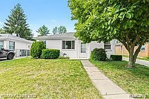 24126 Dartmouth St photo 1
