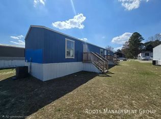 1127 Wildwood Dr #100, Fayetteville, NC 28304