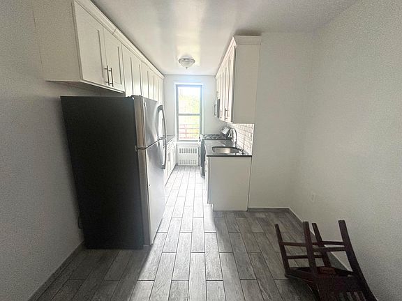 4th image of 86-11 Whitney Ave #6D