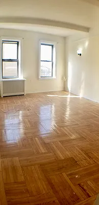 Rented by Roberto Guilbet, LREB | media 23