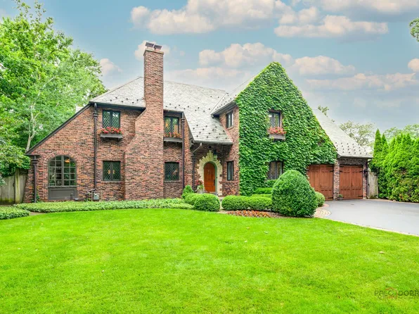 670 S Green Bay Rd, Lake Forest, IL 60045