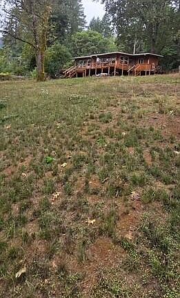 3rd image of 206 Lower Wolf Creek Rd