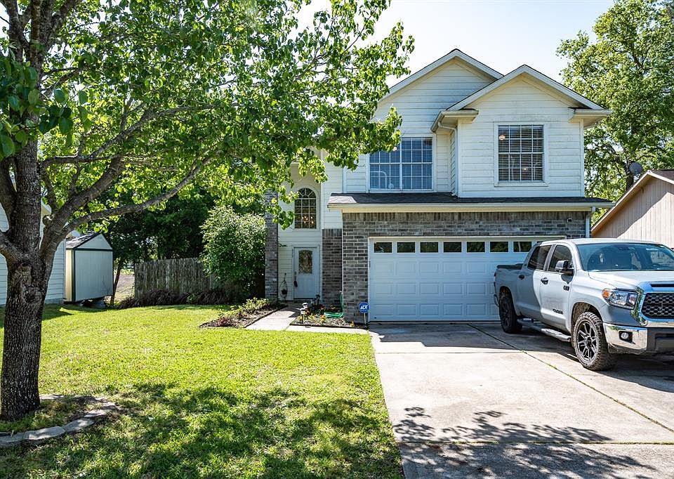 1st image of 615 Tarpaulin Way