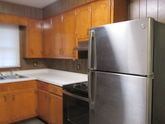 3rd image of 719 Long Rd #3