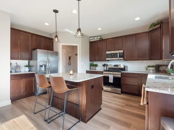 2019 Wooded Mountain Ln, Knoxville, TN 37922