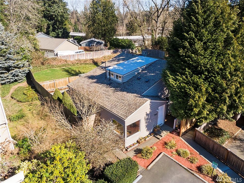 1st image of 9642 NE 121st Ln