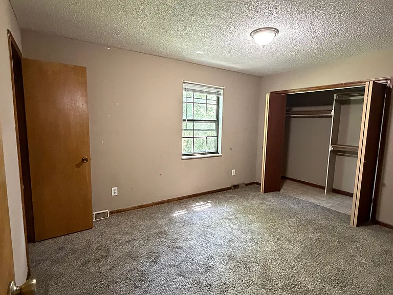 713 NE Ball Dr #A — Photo 6