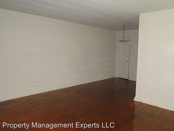 3rd image of 1217 N Kensington St APT 2