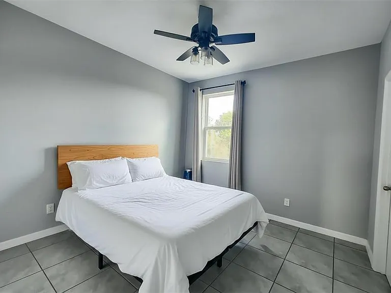 2087 Emerald Springs Dr — Photo 9
