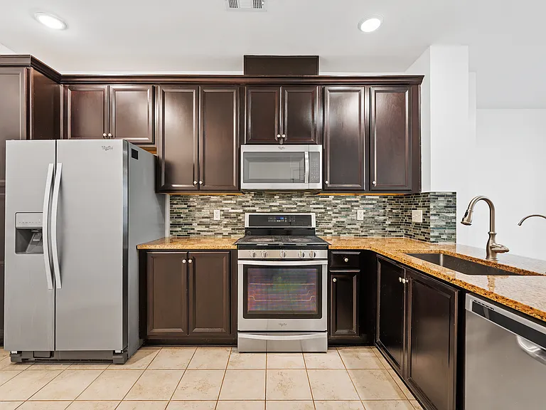 147 Wesmont Dr — Photo 8