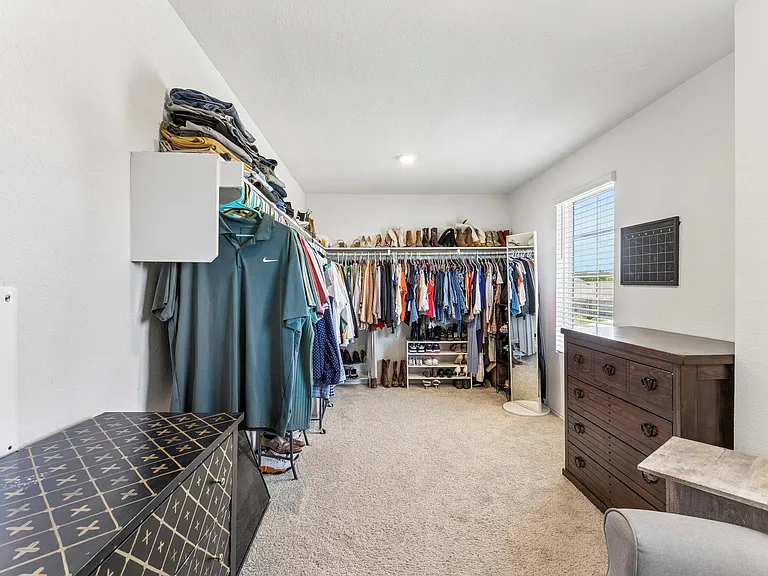 343 Sickle Loop — Photo 35