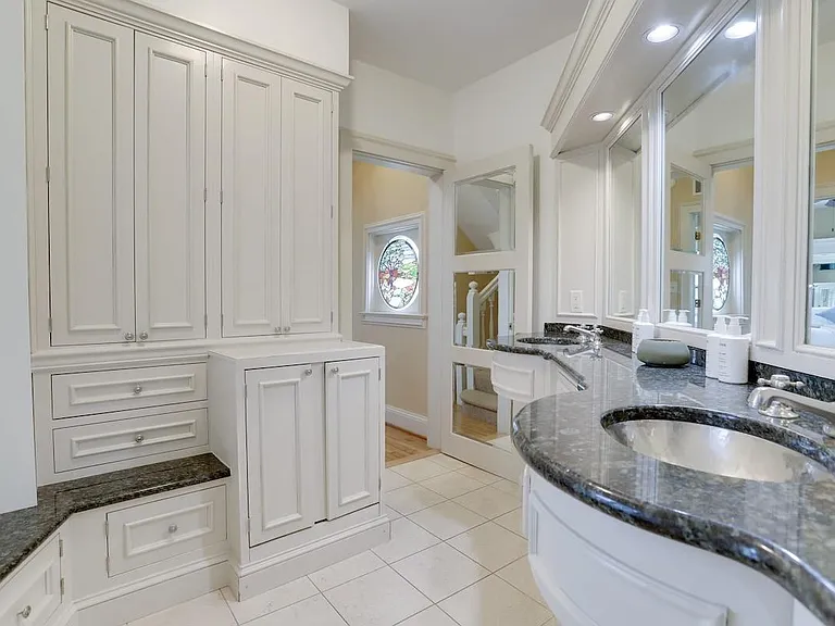1732 21st St NW #A — Photo 8