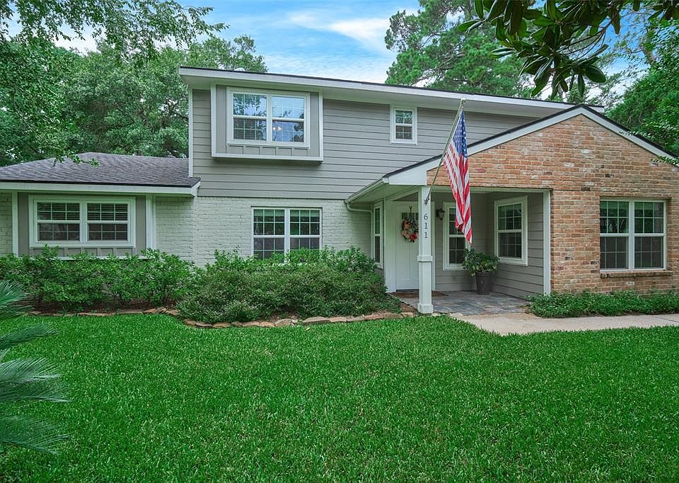 1st image of 611 Rosewood Dr