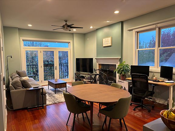 3rd image of 1831 N Fairfield Ave #3