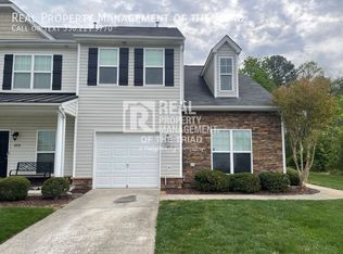 6836 Derby Run Dr, Whitsett, NC 27377