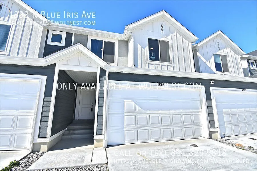 1833 N Blue Iris Ave