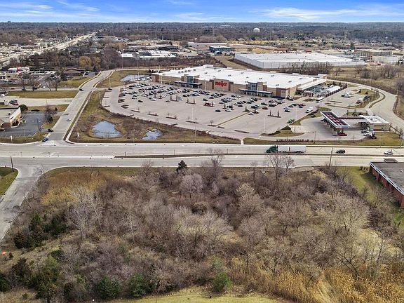 2nd image of 7626 GREEN BAY ROAD