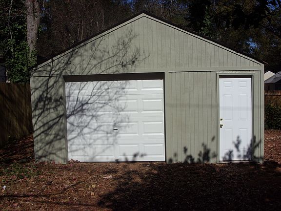 Detached Garage