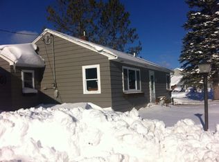 907 NE 1st St, Deer River, MN 56636