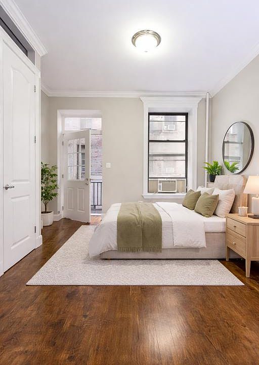 1st image of 52 Barrow St APT 1d