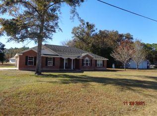 765 Lanes Bridge Rd, Jesup, GA 31545