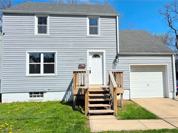 1311 18th St NE, Canton, OH 44705