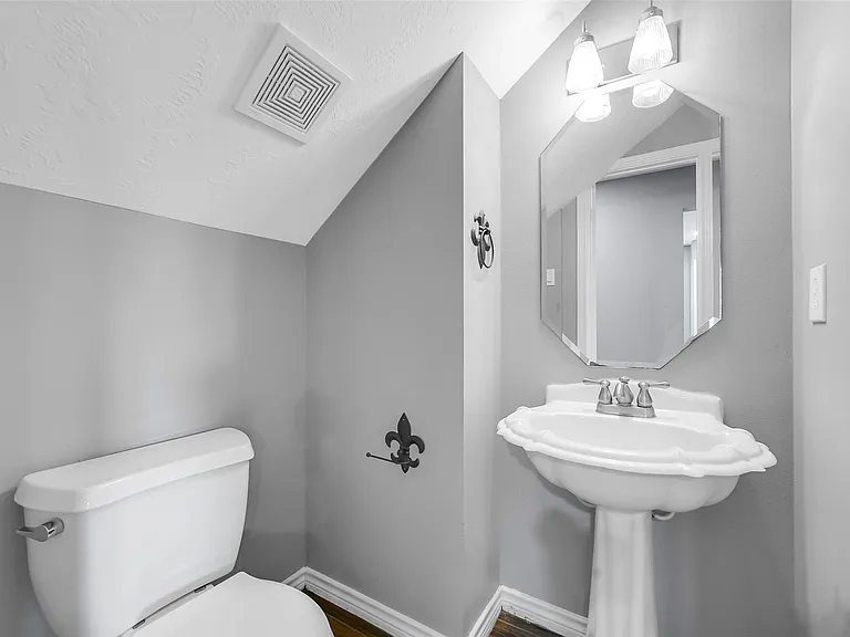 2214 Shady Pine Dr — Photo 11