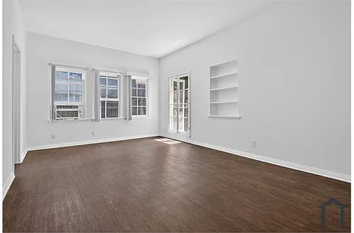 4233 Leimert Blvd #4 Photo 1