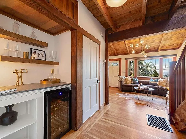 3061 Frye St — Photo 14