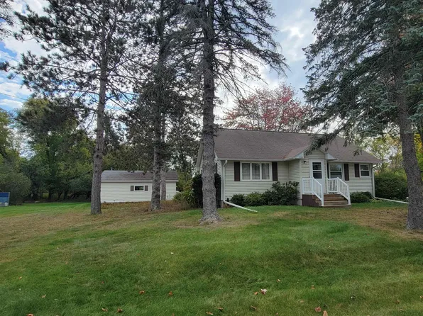 1905 Daggett St, Marinette, WI 54143