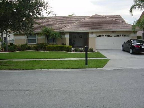 5th image of 240 NW 161st Ave