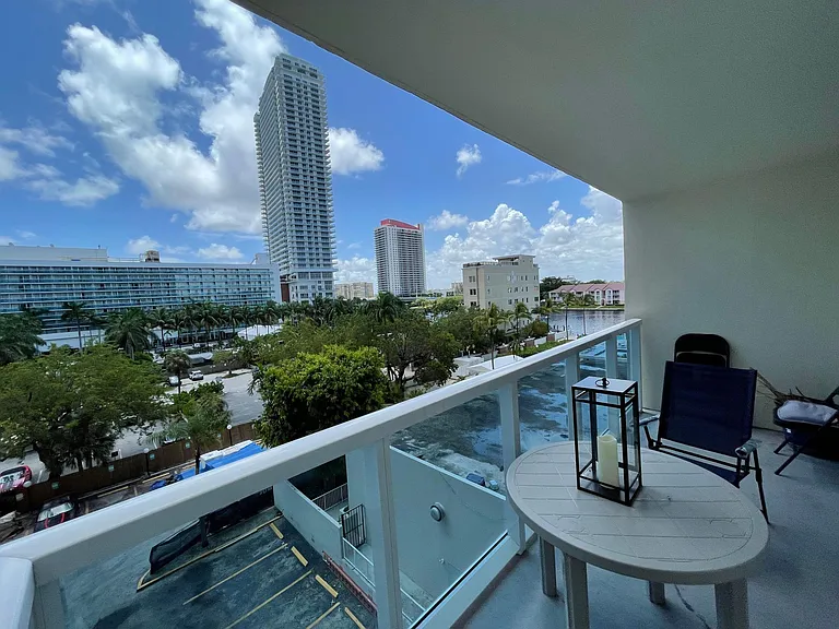 3800 S Ocean Dr #410 — Photo 16