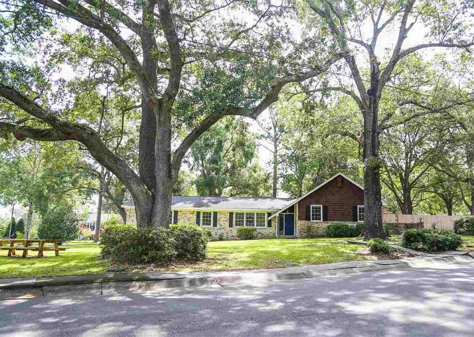 1st image of 9650 Pickwood Dr
