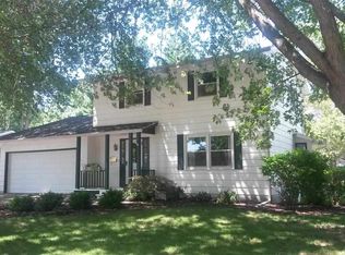 3414 Fernwood Ave, Davenport, IA 52807