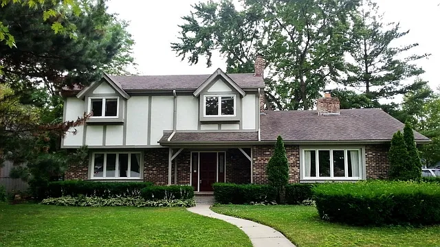 156 E Grantley Ave photo 1