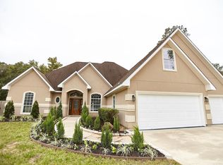 19482 Desna Dr, Porter, TX 77365